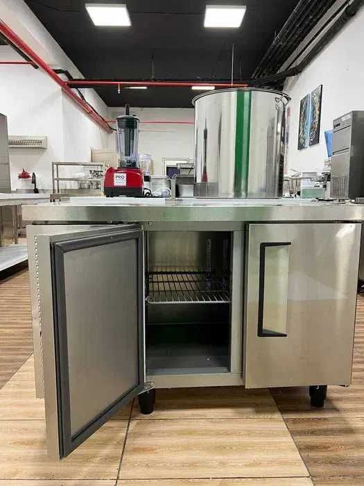 Холодильный, морозильный стол, шкаф охлаждаемый, холодильник, для кафе