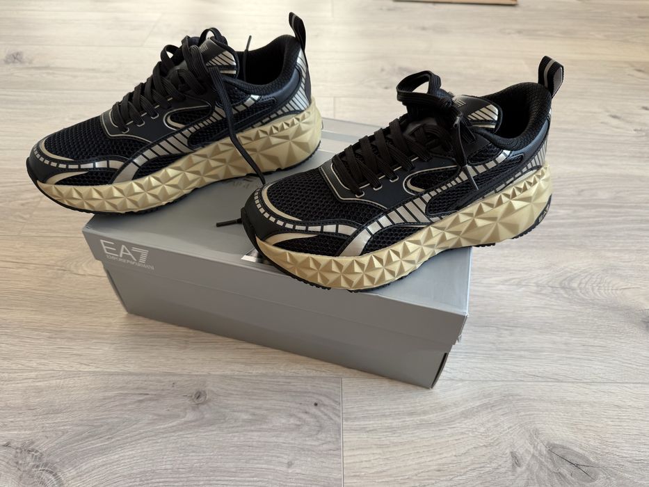 Adidasi Emporio Armani NOI