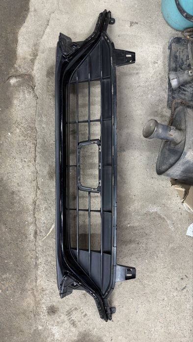 Нижняя решетка kia k5 GT