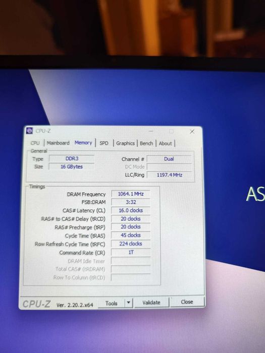 ASUS ZenBook 14 UX434FAC | i7 Gen 10 | 16GB RAM | 512GB SSD | ScreenPad | Husă + Încărcător
