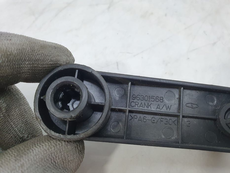 Maner macara geam 96301568 Chevrolet Aveo T200  [din 2003 pana  2008]