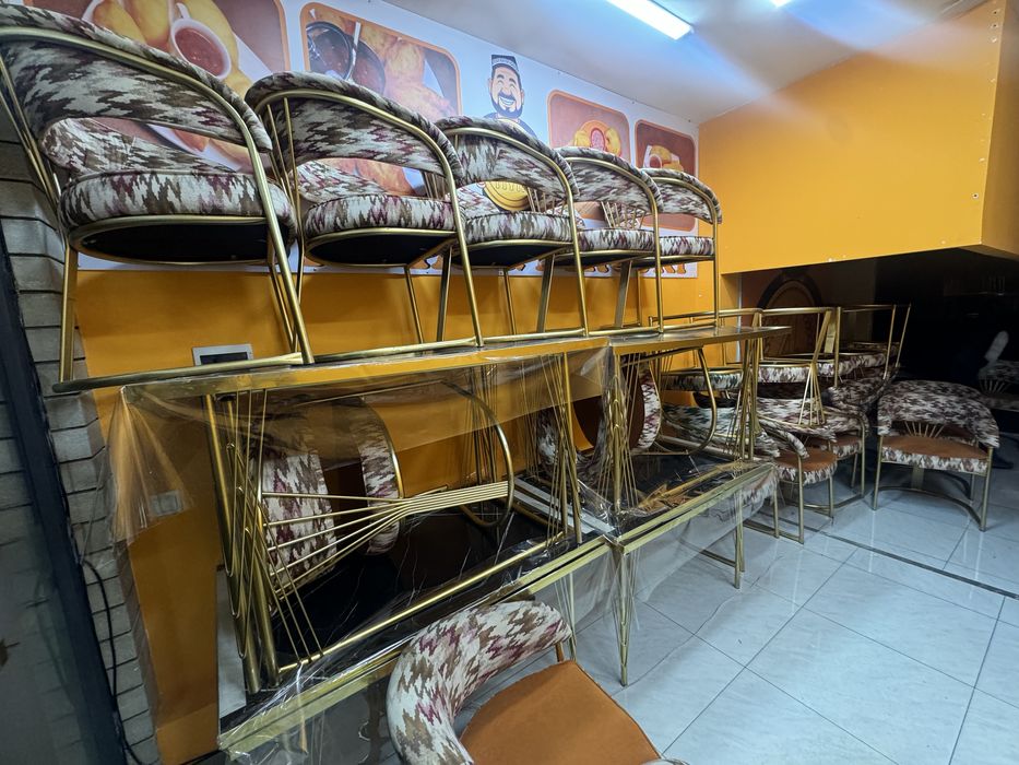 stol stul. kafe. restoran. uchun stol va stullar