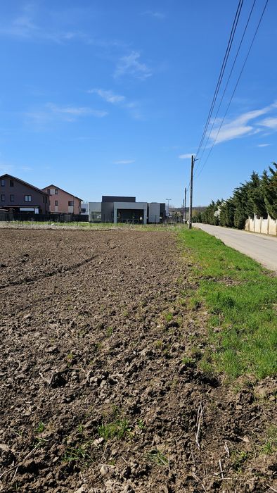 Vând teren în Comuna Corbeanca-lângă Paradisul Verde