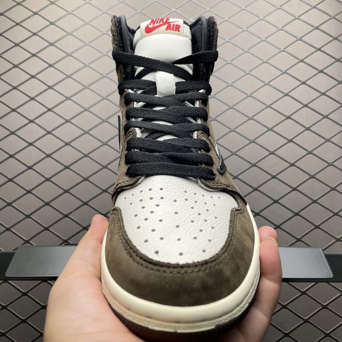 Jordan 1 X Travis Scot