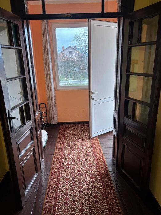 Продавам къща в гр. Златица