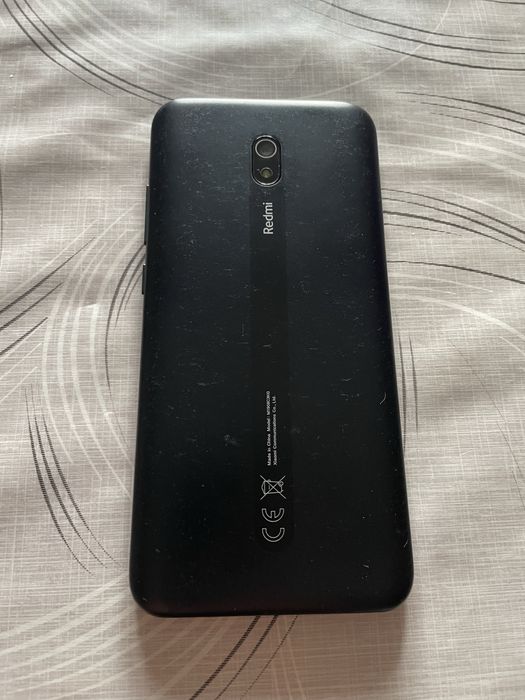 Телвфон  (Redmi 8A)