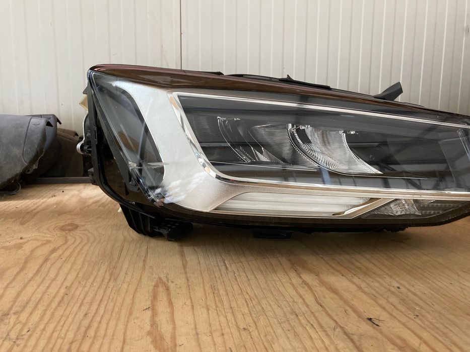 Десен фар за Audi Q2. Кю2. Led. 20-24.