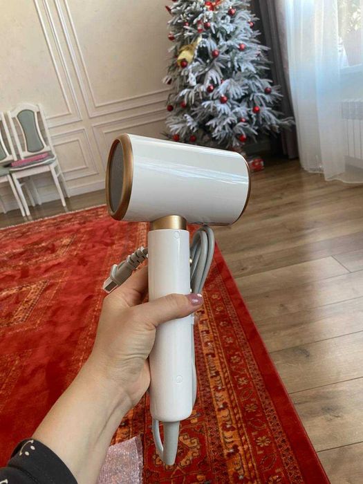 Фен для волос | Мощный и стильный