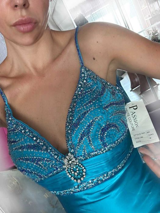 нови официални рокли с етикет