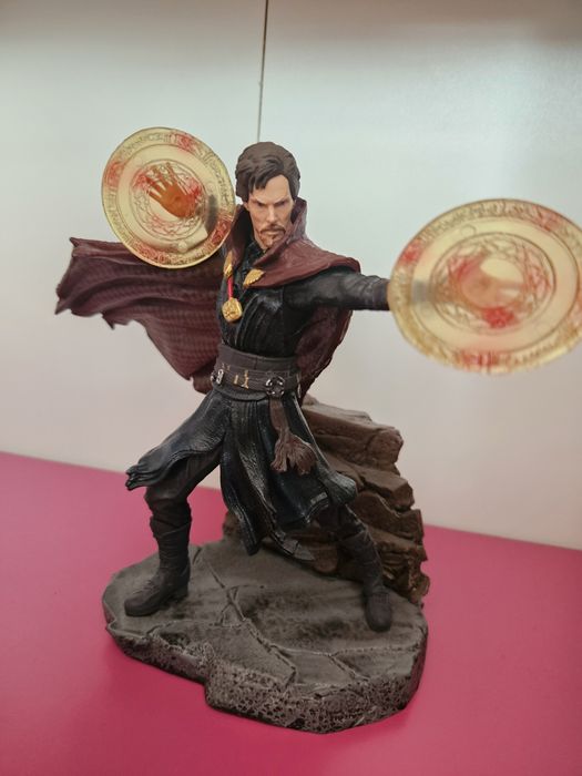 Фигурка на Doctor Strange Marvel
