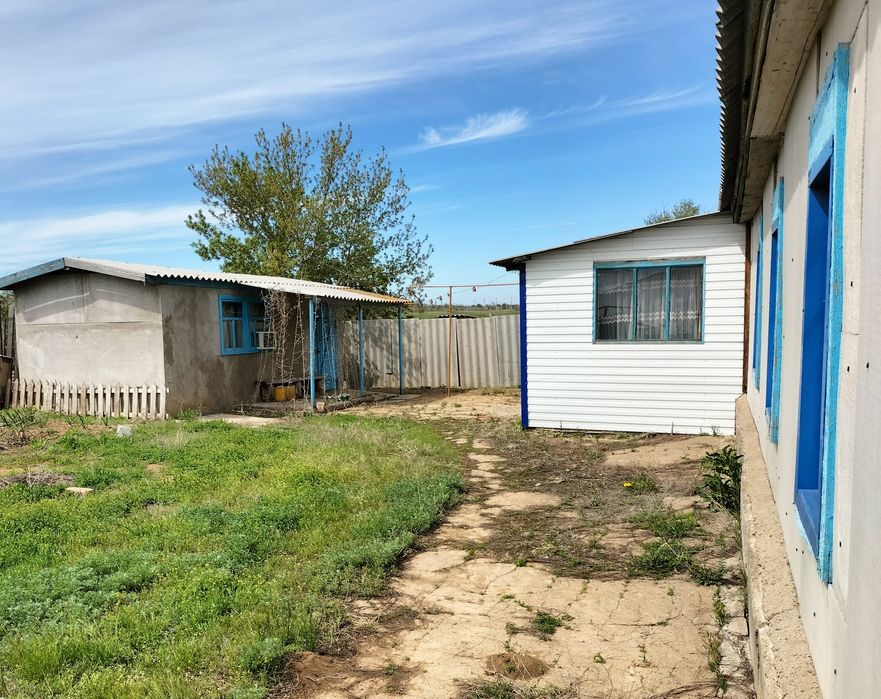 Дом с участком в посёлке