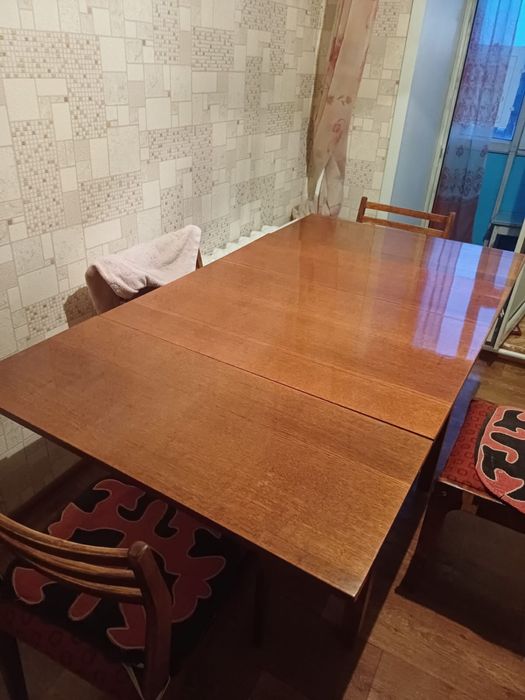 Стол со стульями (4шт)