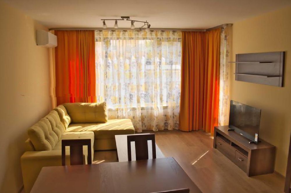 Двустаен апартамент в ж.к. Младост 2.