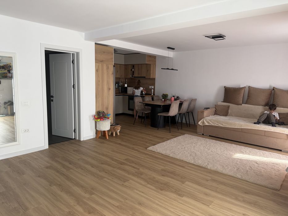 Casa premium P+E , situata in Com Simnicu de Sus