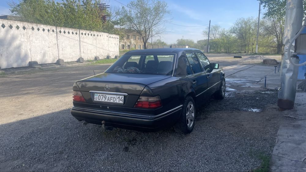 Мерседес 124 Е220 ешка