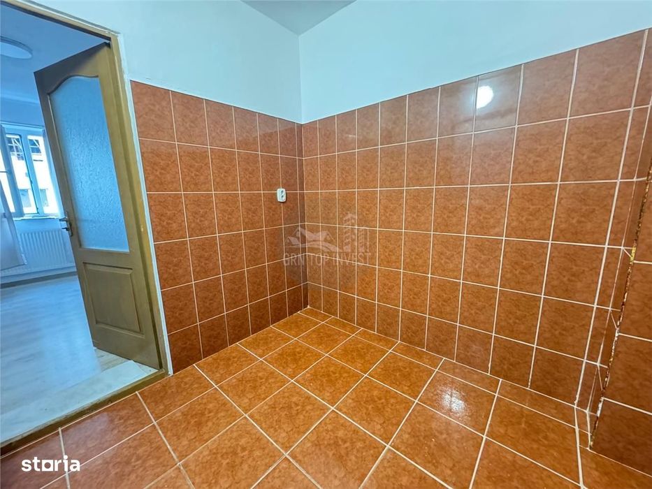 Garsoniera cu o camera in zona Broscarie