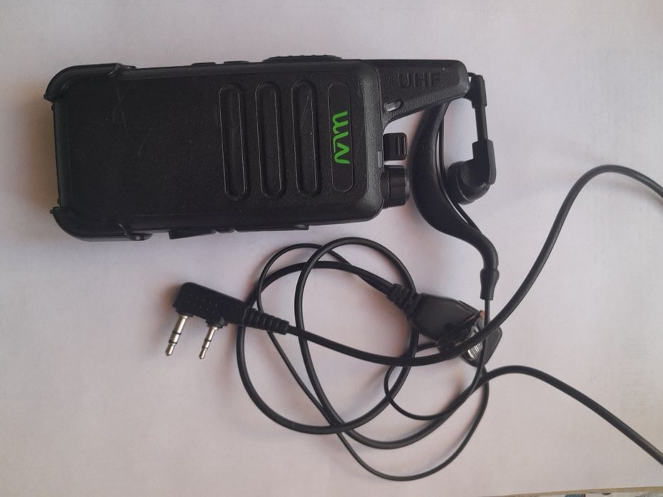 Рация с гарнитурой