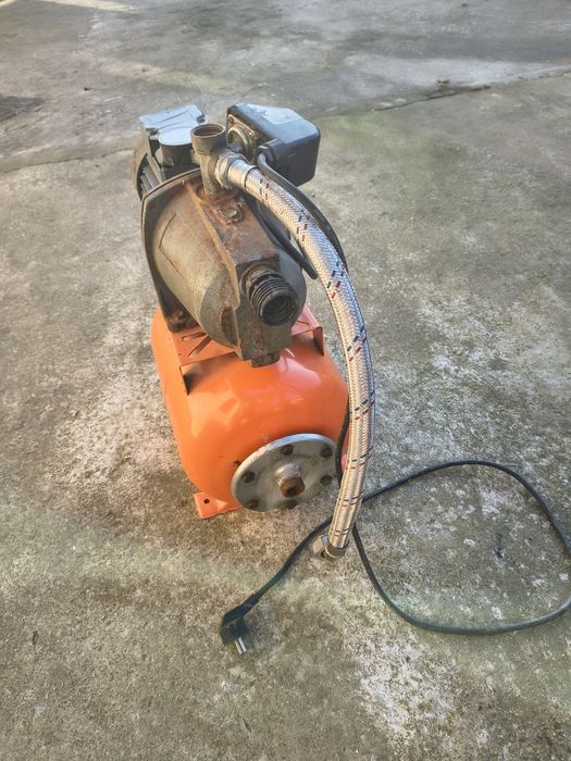 Hidrofor cu butelie 24 l - funcțional