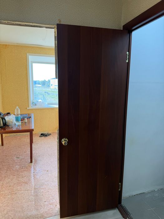 Продам двери в хоршем состояний