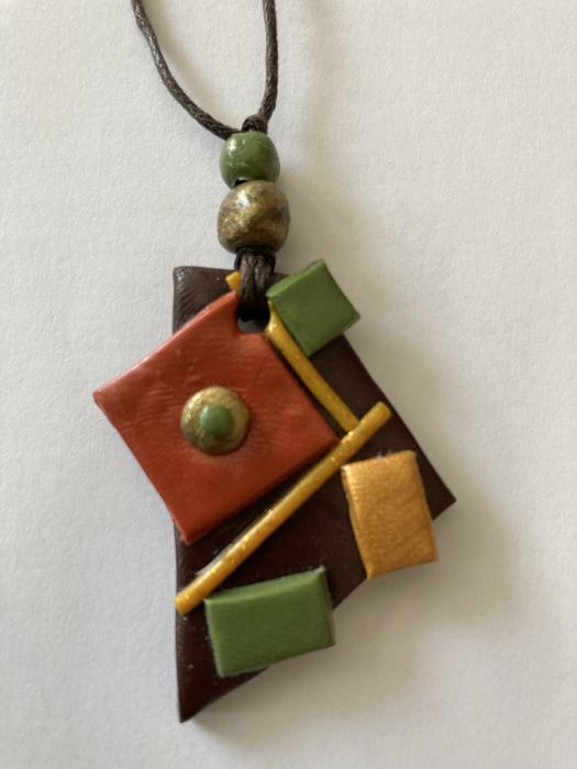 Колие и обеци комплект