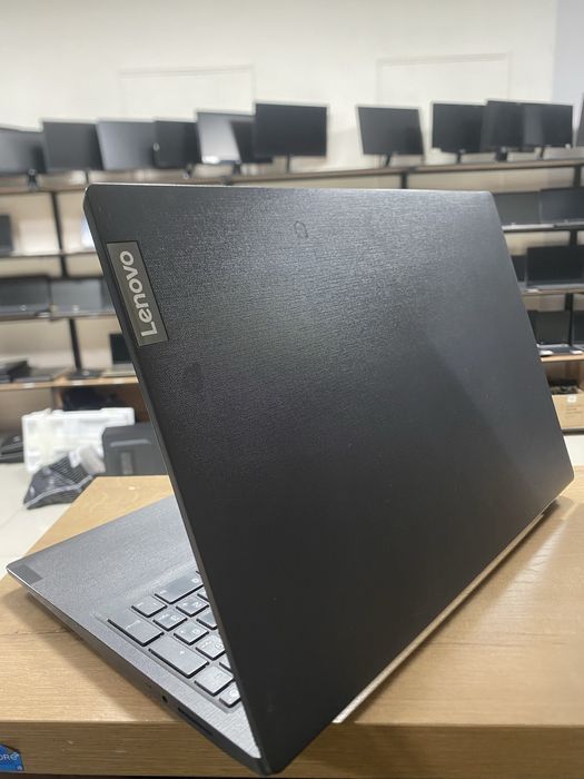 Ноутбук Lenovo PentiumSilver/RAM4/SSD240
