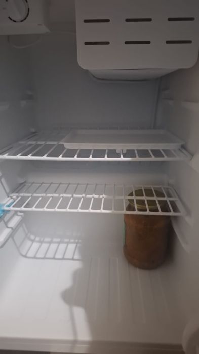 Холодильник,бирюса