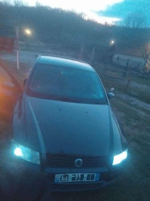 Vând  sau schimb fiat stilo