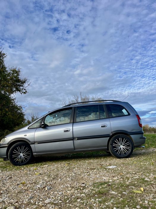 Opel Zafira A 2.2 dti