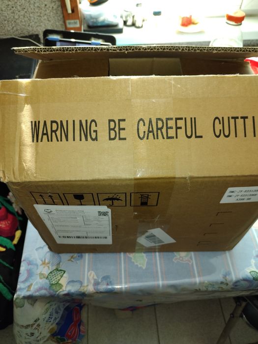 Продавам чисто нов не употребяван уред за контролиране на сънна апнея