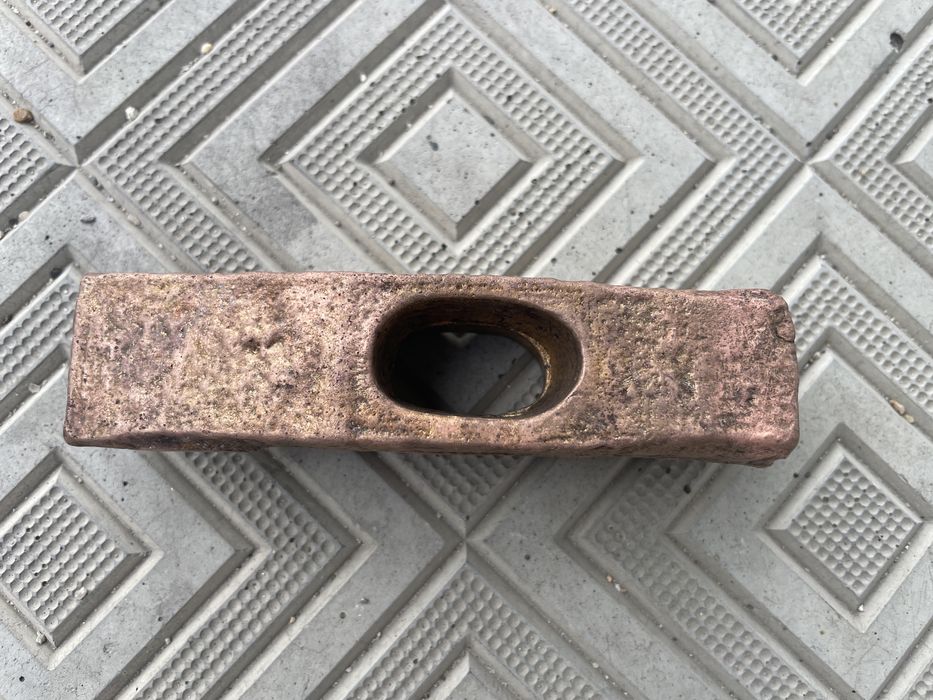 Бронзовый молоток