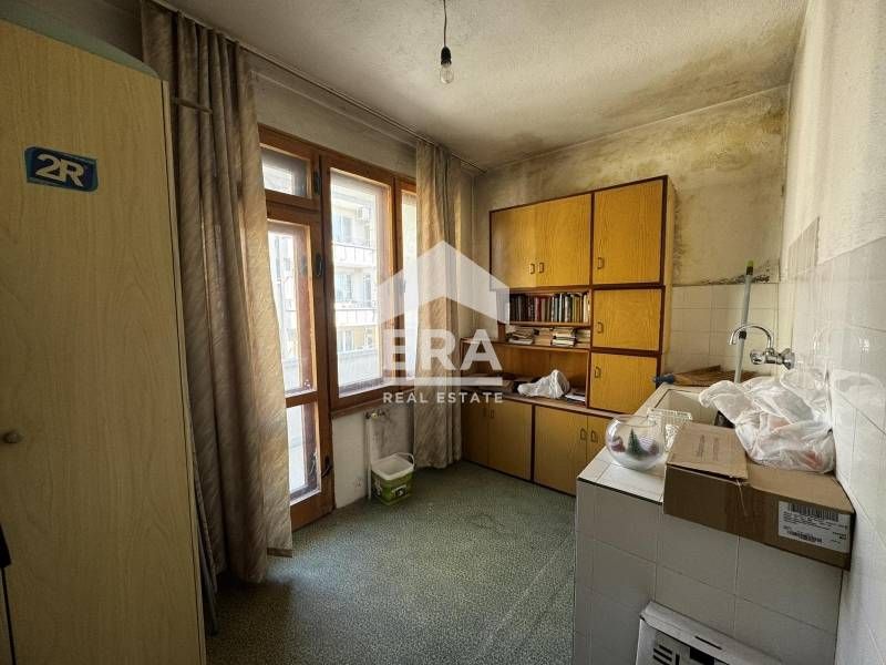 Тристаен апартамент в кв.,,Младежки хълм,,