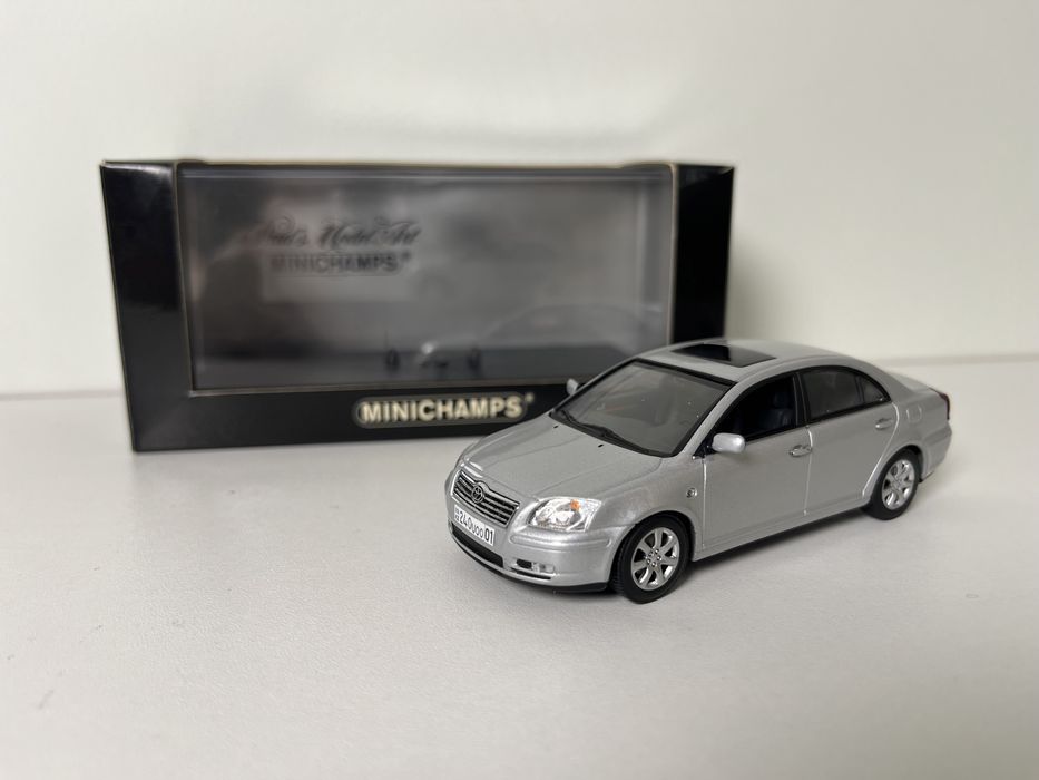 Продам Тойота Авенсис, масштаб 1:43