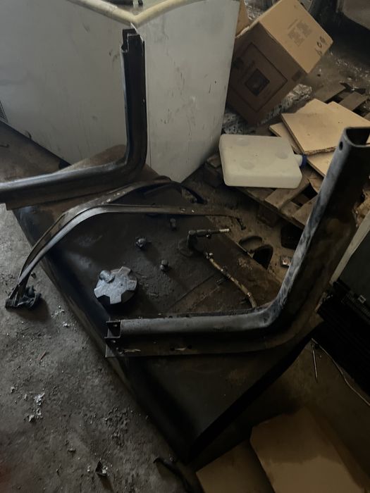 Продам топливный бак