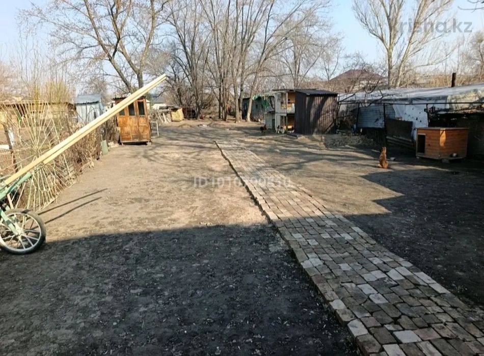 Продам дом в байтереке