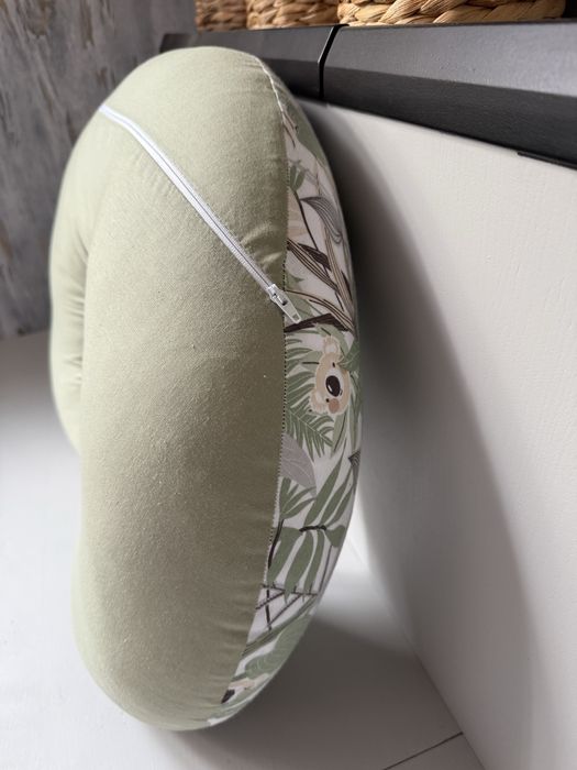 Възглавница за кърмене