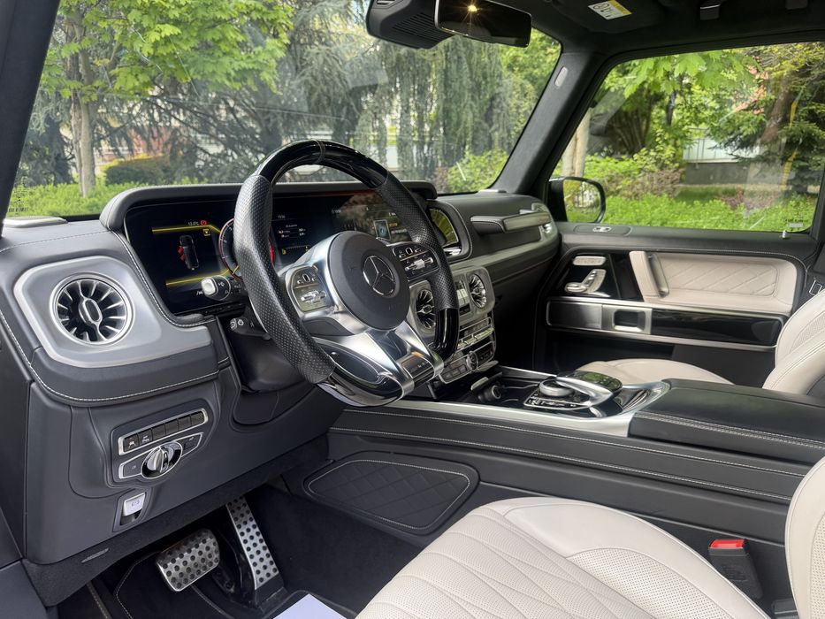 Inchiriere premium Mercedes G63