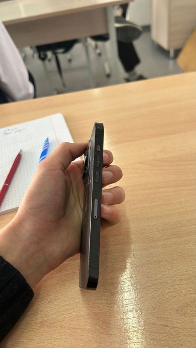 Iphone 14 pro в харошем состаяний