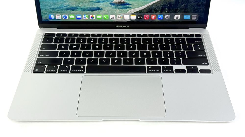 Apple MacBook Air 13 inch M1 16RAM 512GB Перфектен! Гаранция!