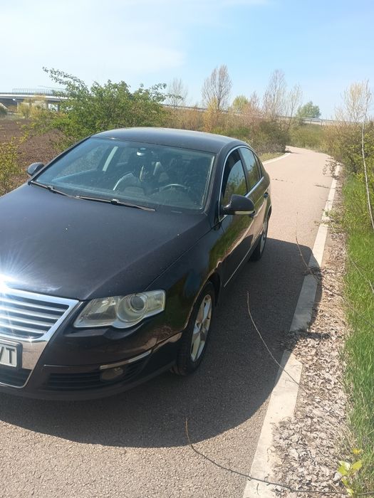 Vând passat b6..