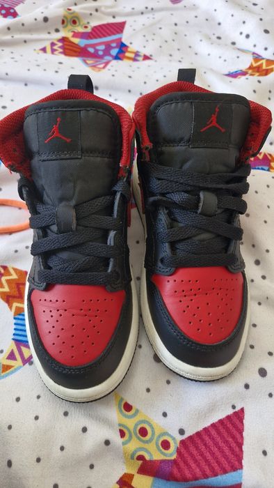 Nike Jordan 1 mid nr 28