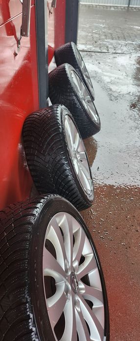 De vânzare jante cu tot cu anvelope 225/45/17 aproape noi dot 2023 nu