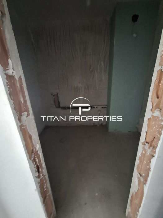 Продава се Двустаен апартамент в Пловдив, Тракия - 72 кв.м за 1348 €/кв.м - Снимка #4