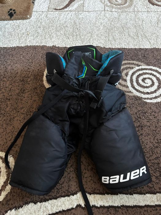 Продам комплект хоккейной формы