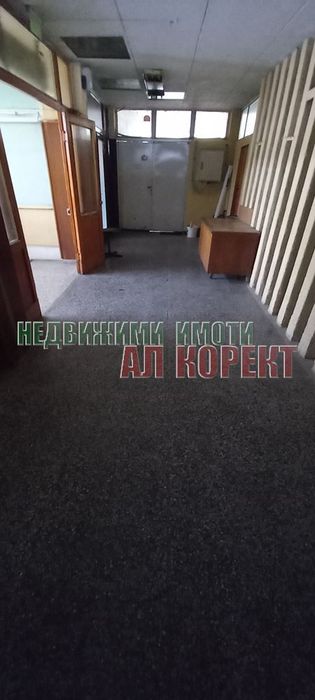 Продава се Промишлена сграда в Провадия - 1764 кв.м за 300 €/кв.м - Снимка #10