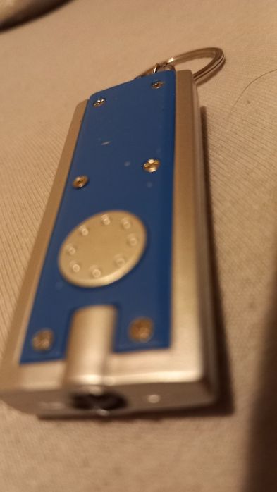 Нови:фенерче Varta, фенерче-ключодържател