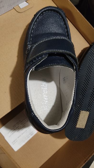 Pantofi adidas piele 30