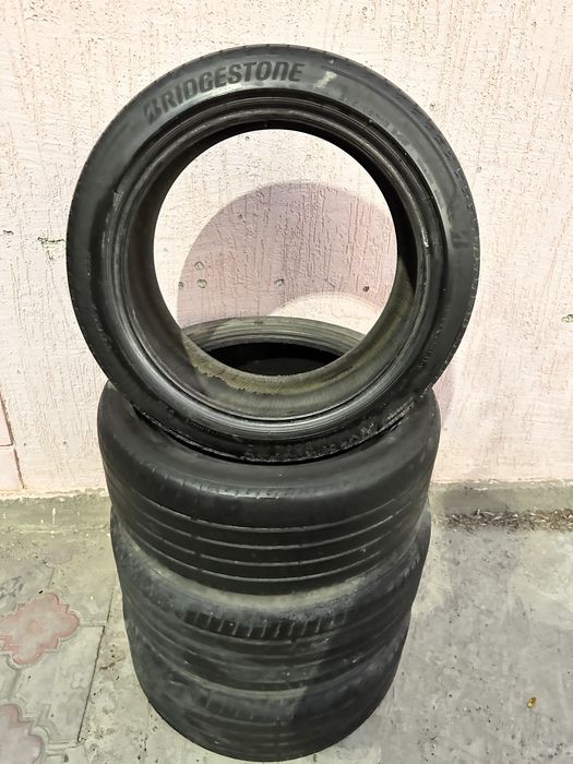Bridgestone 235/45/18 и Yokohama 215/55/17