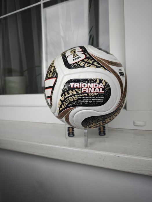 Adidas Trionda Final  PRO — оригинальный матчевый мяч