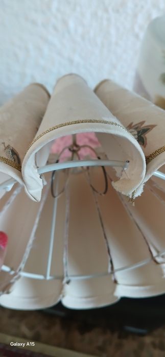 Ръчно рисувана настолна лампа