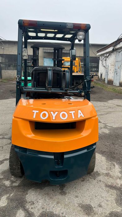 Продам Вилочный погрузчик (кара)